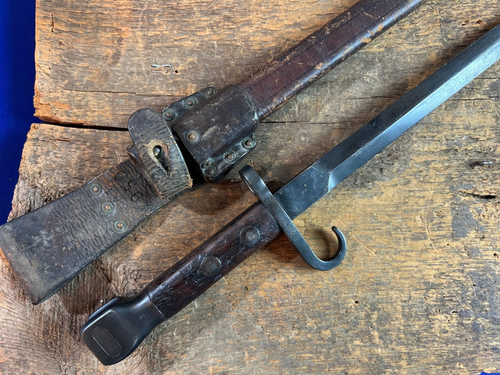 Dutch WWI M1895 Mannlicher Carbine No.1 Model Dagger Bayonet