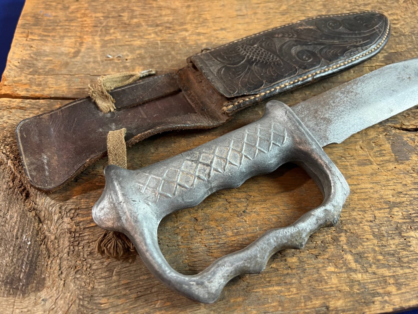 Original Australia & New Zealand WWII Commando Knife by TUI