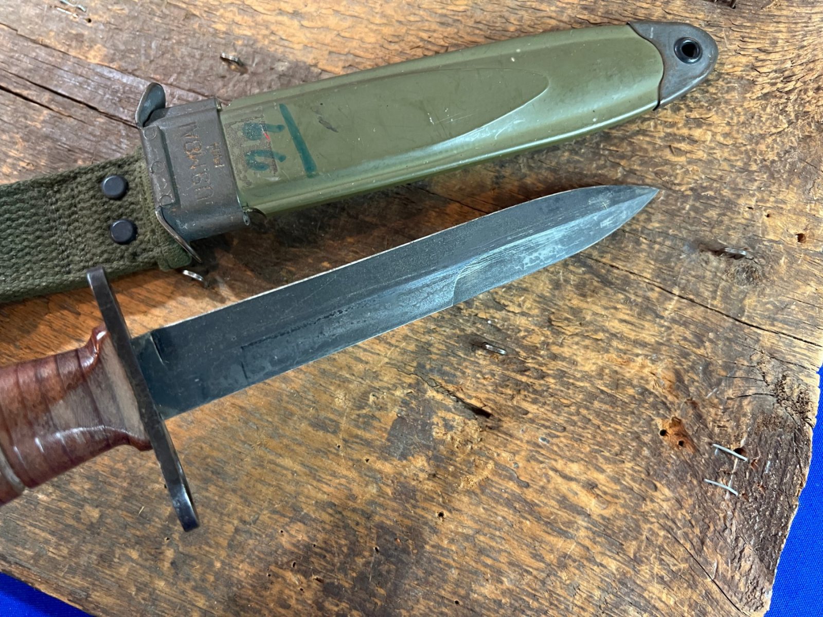 Original WW2 US CASE M1 Carbine Bayonet with M8A1 Sheath