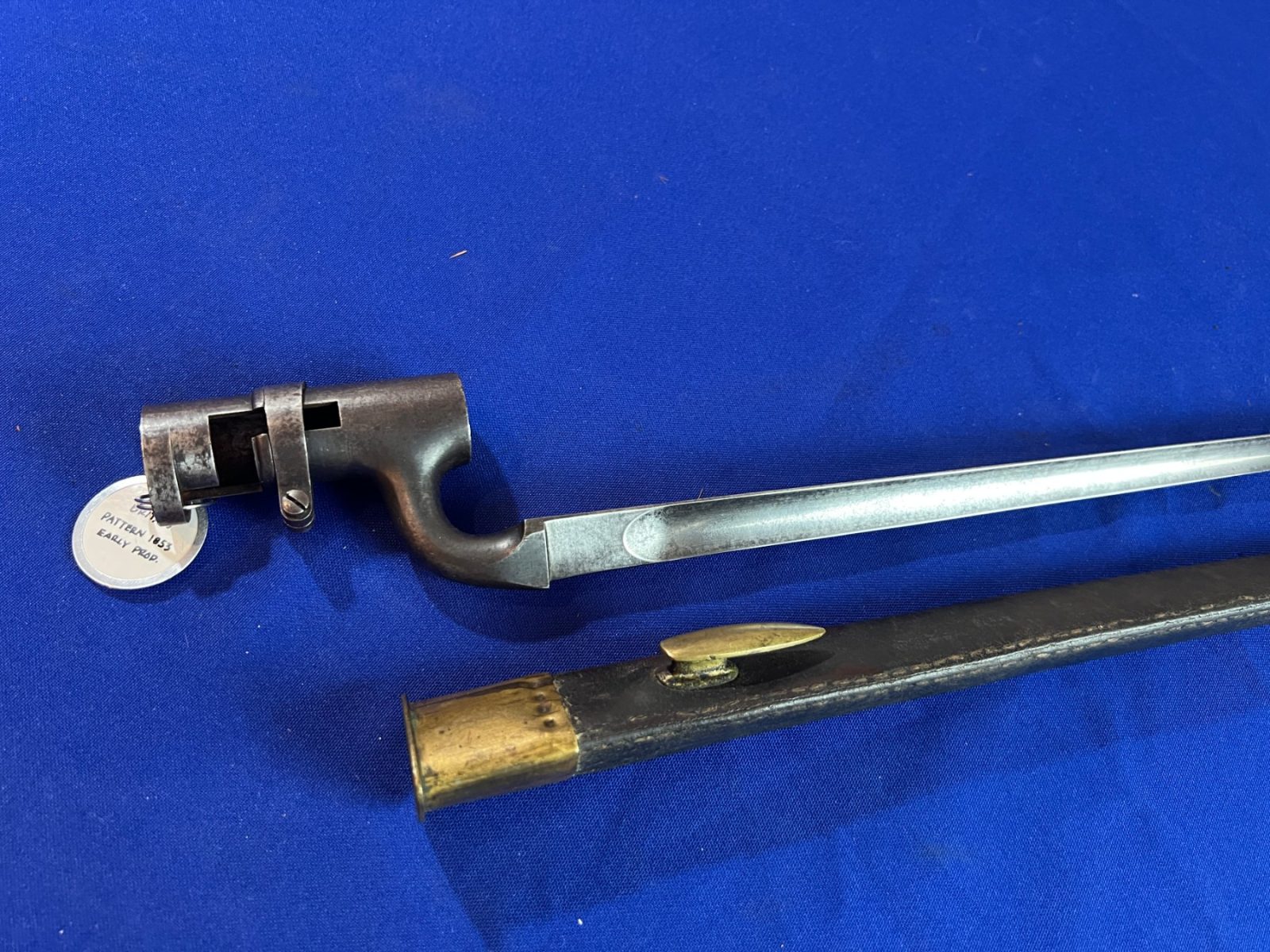 NUMBERED PATTERN 1853 ENFIELD SOCKET BAYONET WITH LEATHER SCABBARD