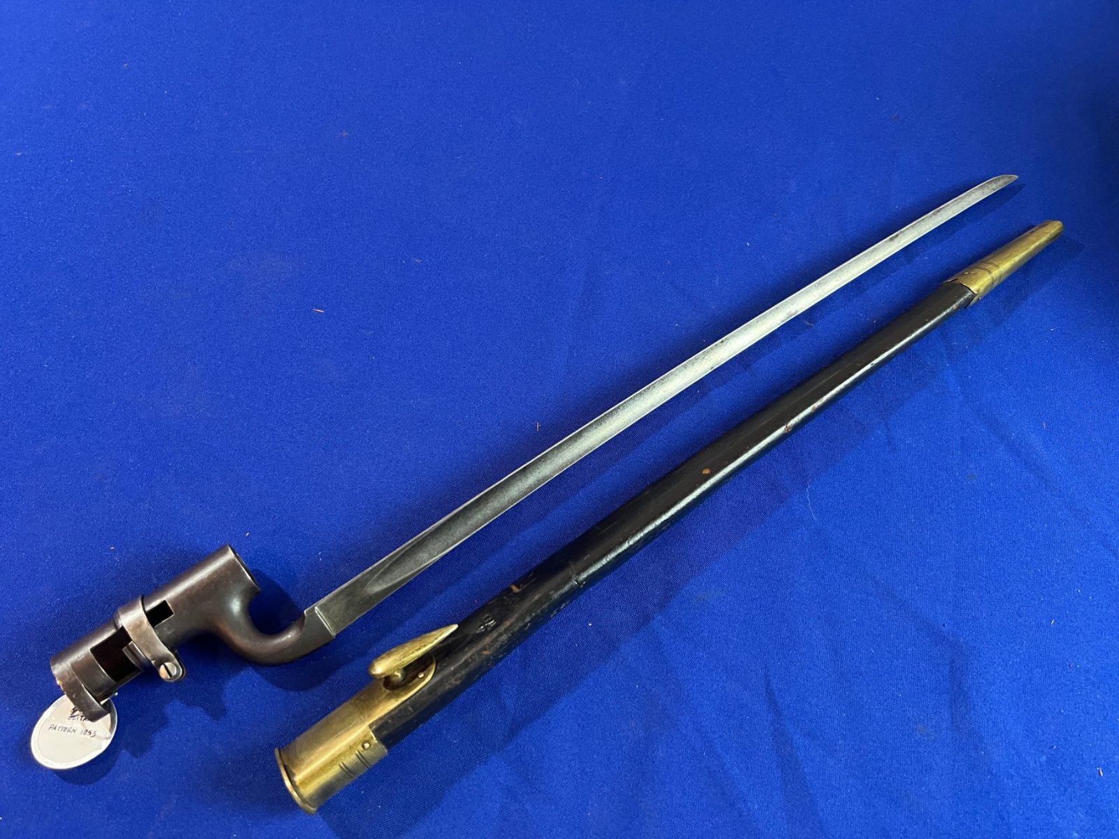 NUMBERED PATTERN 1853 ENFIELD SOCKET BAYONET WITH LEATHER SCABBARD
