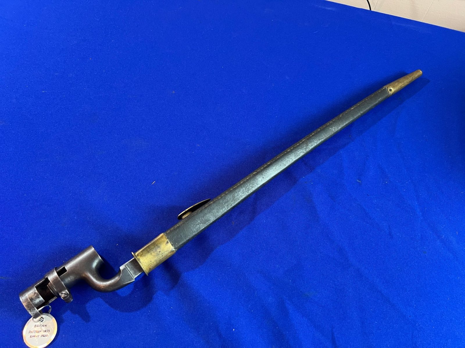 NUMBERED PATTERN 1853 ENFIELD SOCKET BAYONET WITH LEATHER SCABBARD