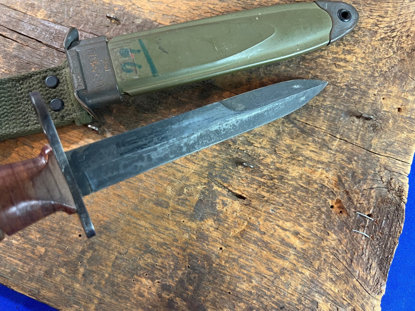 Original WW2 US CASE M1 Carbine Bayonet with M8A1 Sheath