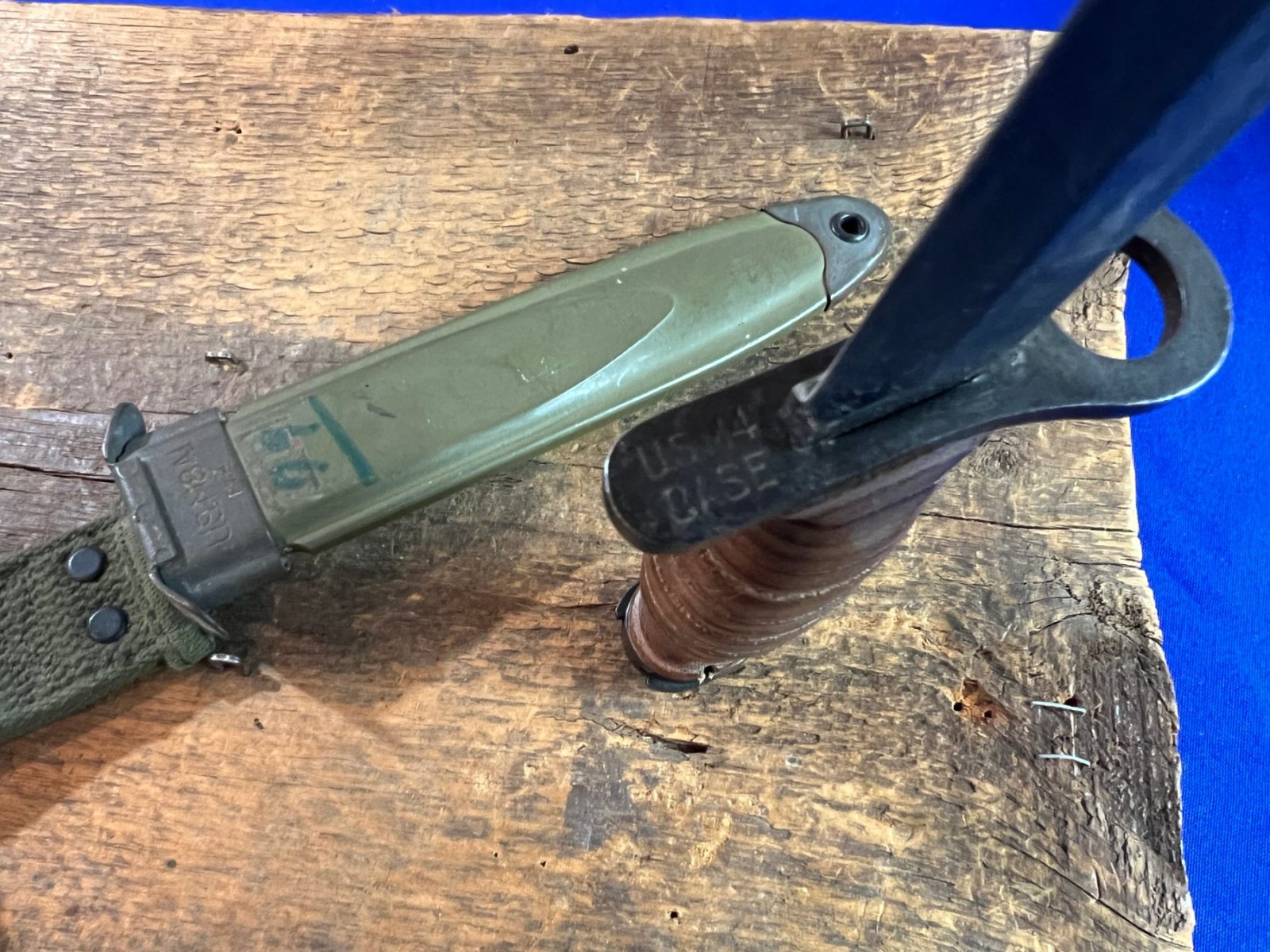 Original WW2 US CASE M1 Carbine Bayonet with M8A1 Sheath