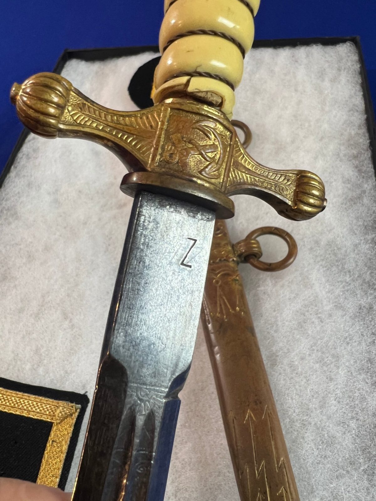 WWII GERMAN KRIEGSMARINE EICKHORN U-BOAT OFFICERS DAGGER GROUPING
