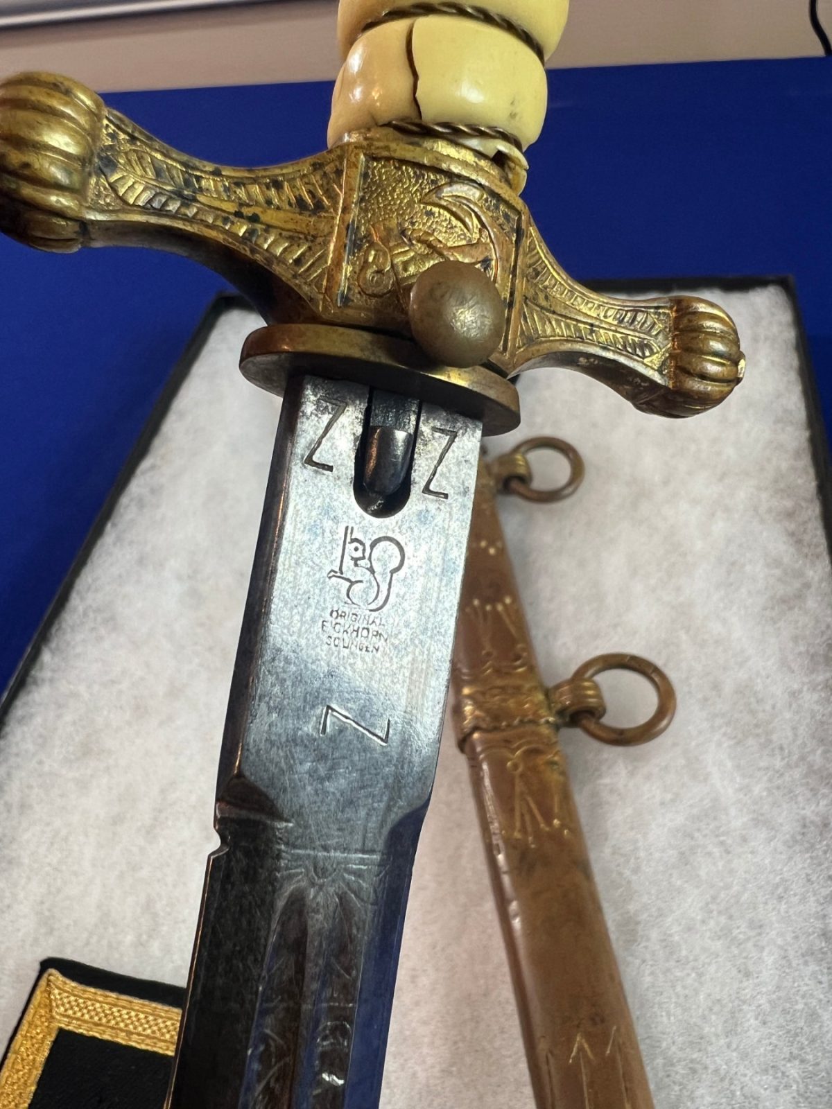 WWII GERMAN KRIEGSMARINE EICKHORN U-BOAT OFFICERS DAGGER GROUPING