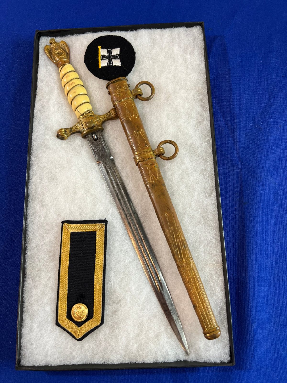 WWII GERMAN KRIEGSMARINE EICKHORN U-BOAT OFFICERS DAGGER GROUPING