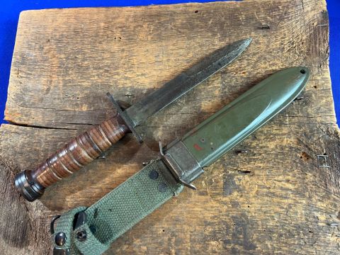 Original WW2 US Pal M1 Carbine Bayonet with M8 Sheath