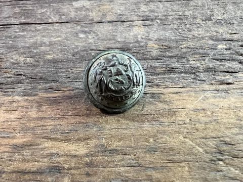 DUG MAINE STAFF OFFICERS CUFF KEPI BUTTON
