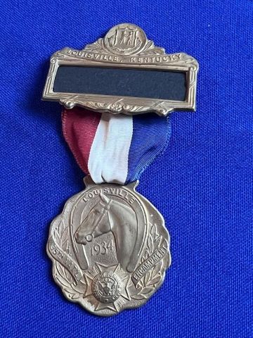 1934 VFW VETERANS OF FOREIGN WARS LOUISVILLE KENTUCKY ENCAMPMENT BADGE