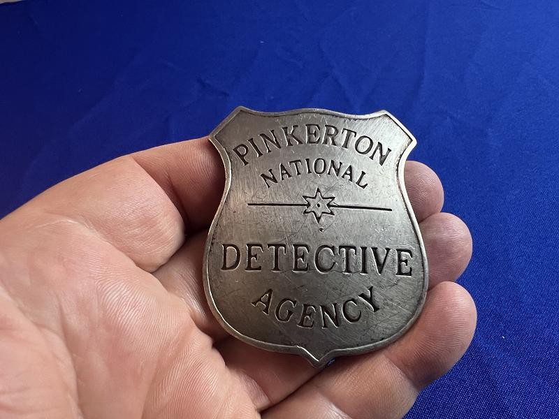 PINKERTON NATIONAL AGENCY BADGE
