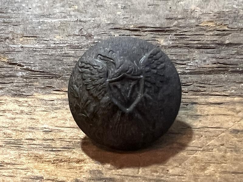 Dug Rare Regiment of Voltigeurs "Eagle V" Coat Button