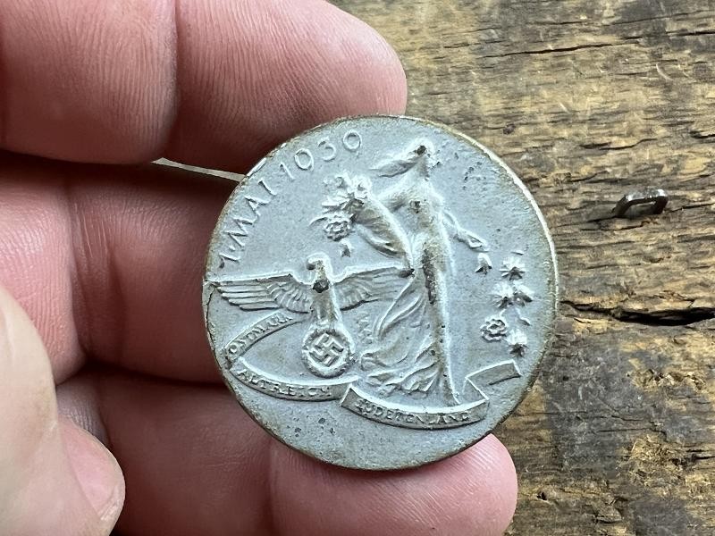 WW2 German 1 Mai 1939 Tinnie Pin -Albert Ihne