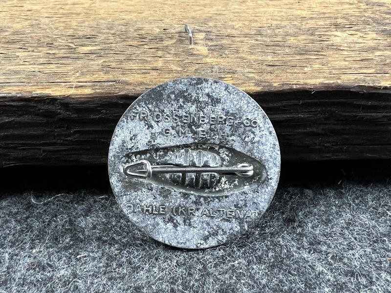 WWII GERMAN TINNIE PIN