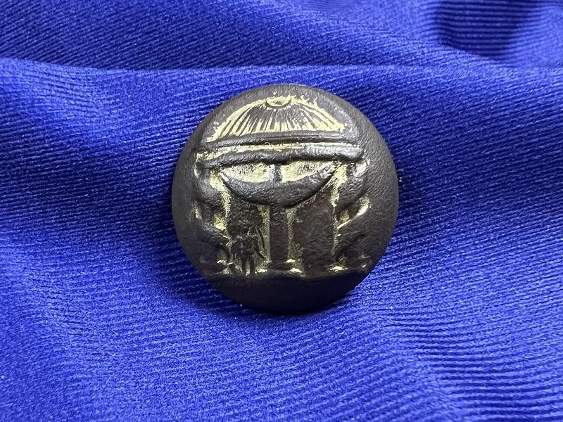 DUG CONFEDERATE GEORGIA LOCAL MADE COAT BUTTON