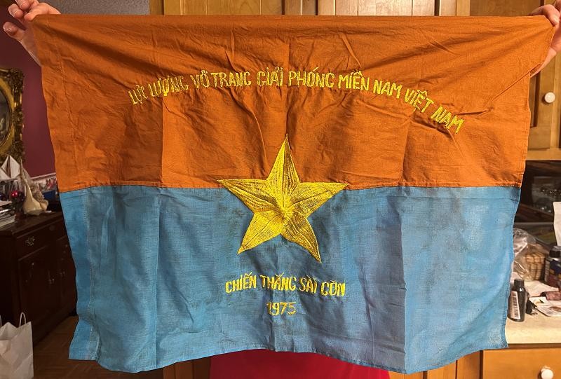 North Viet Cong Vietnam War National Liberation Front Battle Flag Chien Thang 1975