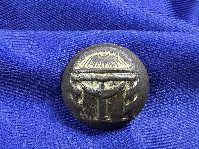 DUG CONFEDERATE GEORGIA LOCAL MADE COAT BUTTON