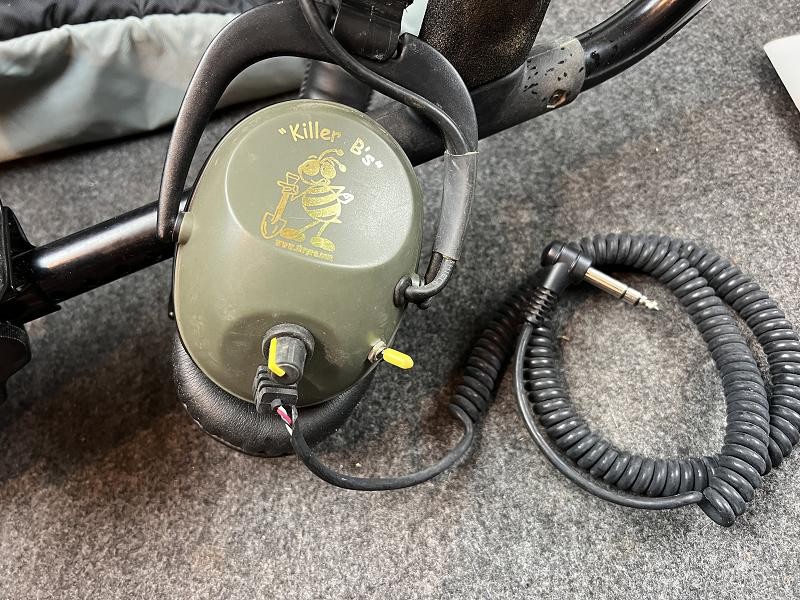 Fisher F75 Metal Detector with Waterproof 11" DD Coil Headphones and Carry Bag