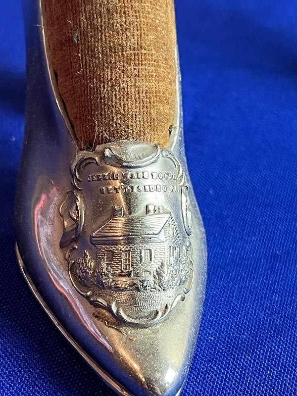 Gettysburg Jenny Wade Souvenirs Shoe Pin Cushion and Vase