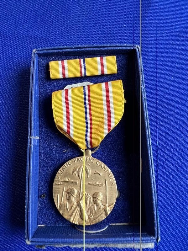 WW2 USMC ASIATIC PACIFIC SERVICE MEDAL IN BOX