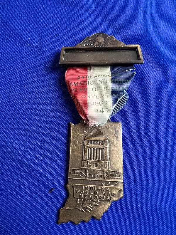 1942 American Legion 24 th Annual Convention Medal Indiana War Memorial
