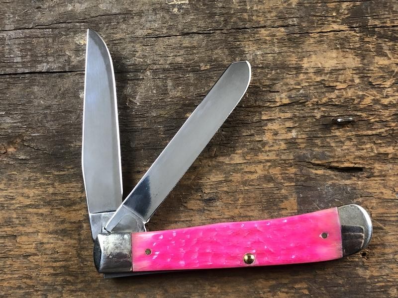 Case XX Pink Salmon Engraved Trapper Pocket Knife Mint Condition 1970s