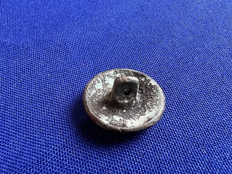 DUG CIVIL WAR CONFEDERATE CAST I INFANTRYMAN'S COAT BUTTON