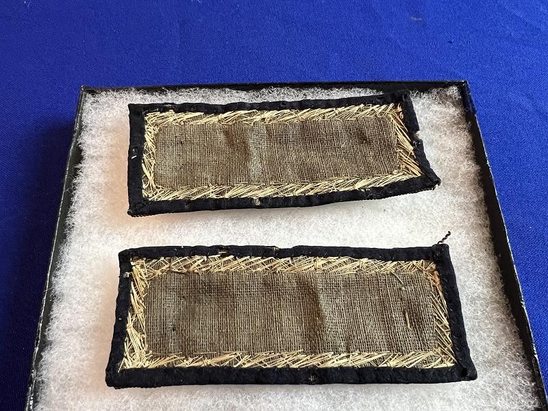 CIVIL WAR, FEDERAL LIEUTENANT’S PAIR OF INFANTRY SHOULDER STRAPS