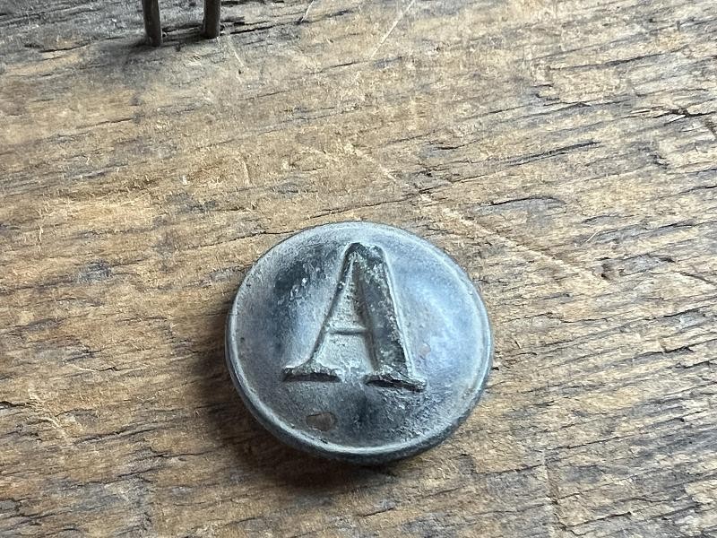 Dug Confederate Artillery Coat Button HTB Manchester BM 23mm