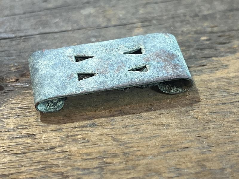 DUG CIVIL WAR US BRASS BELT KEEPER